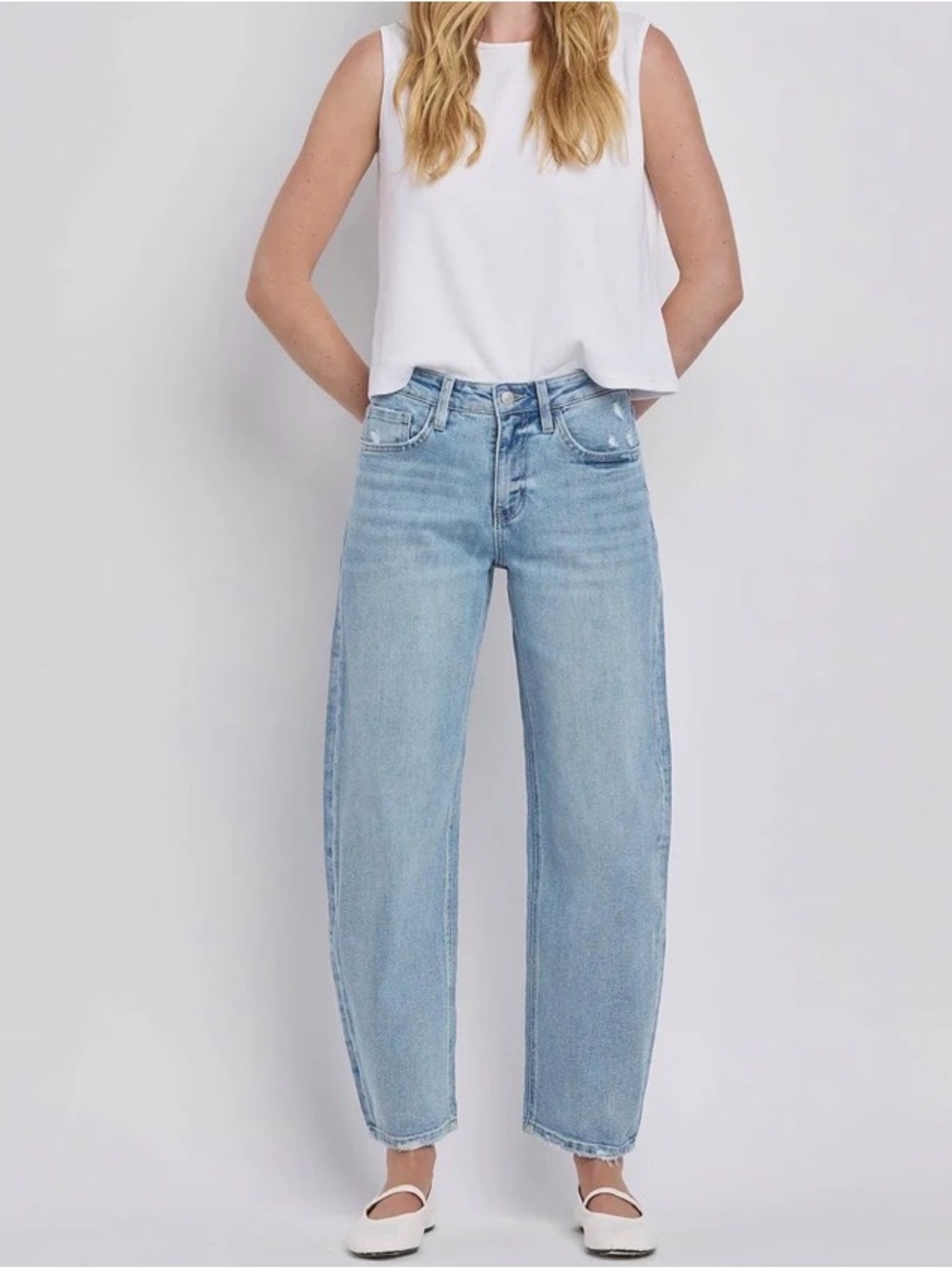 Lovervet by VERVET /// Women’s HIGH RISE BARREL LEG JEANS - Size 31